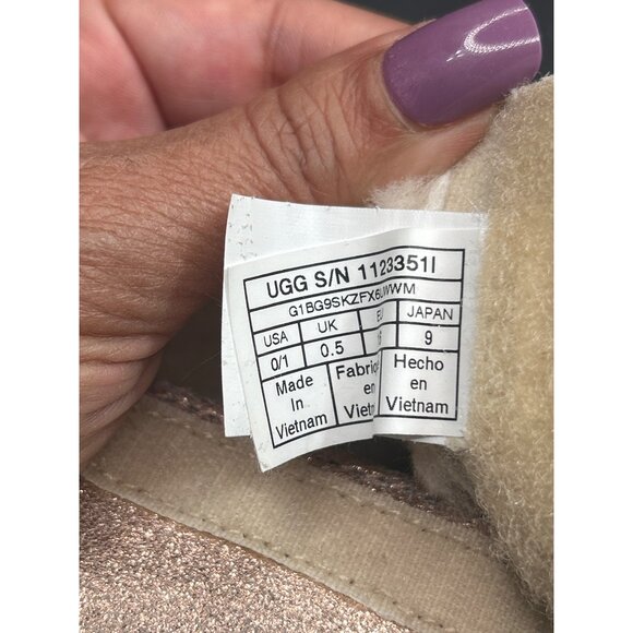 UGG Toddlers Keelan Rose Gold Metallic Glitter Sheepskin Booties Size 0/1 - Picture 6 of 7